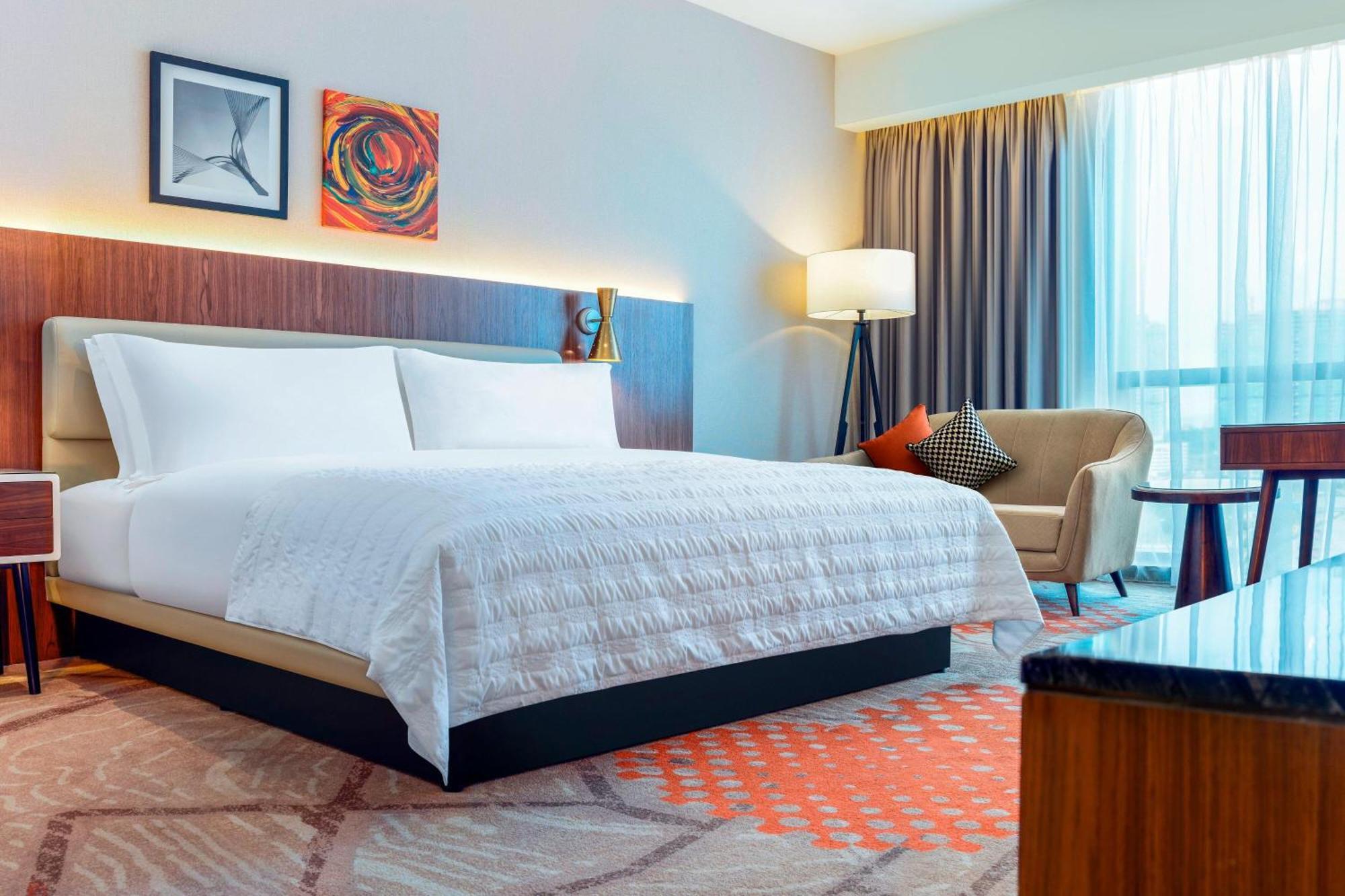 Le Meridien Putrajaya Zewnętrze zdjęcie A guest room at the Westin Mumbai International